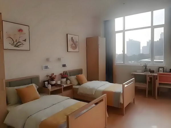 硕士入户深圳要求_活佛王兴夫“点化”140位女信徒，全程不穿衣服，场面失控 活佛王兴平台对于来说